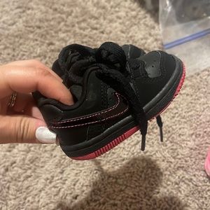 Black and pink Nike